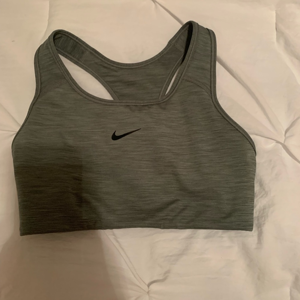 grey nike sports bra